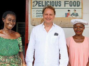 Mark_Janet-Adu_Ausbilderin_Marian-Fredua_Yappie_Ghana
